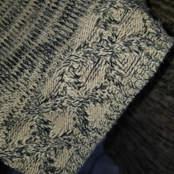 Hem & Thread Sweater - Picture 7 of 7